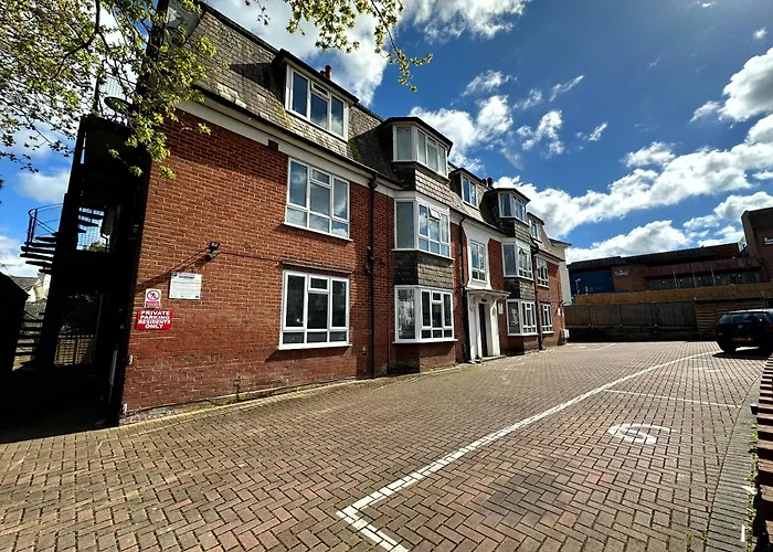 3 Bedroom - Parking