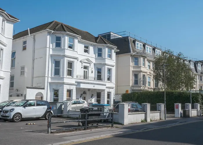 Bournemouth Cozy 3 Bedrooms Near Beach With Parking